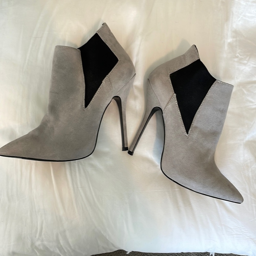 Forever 21 booties